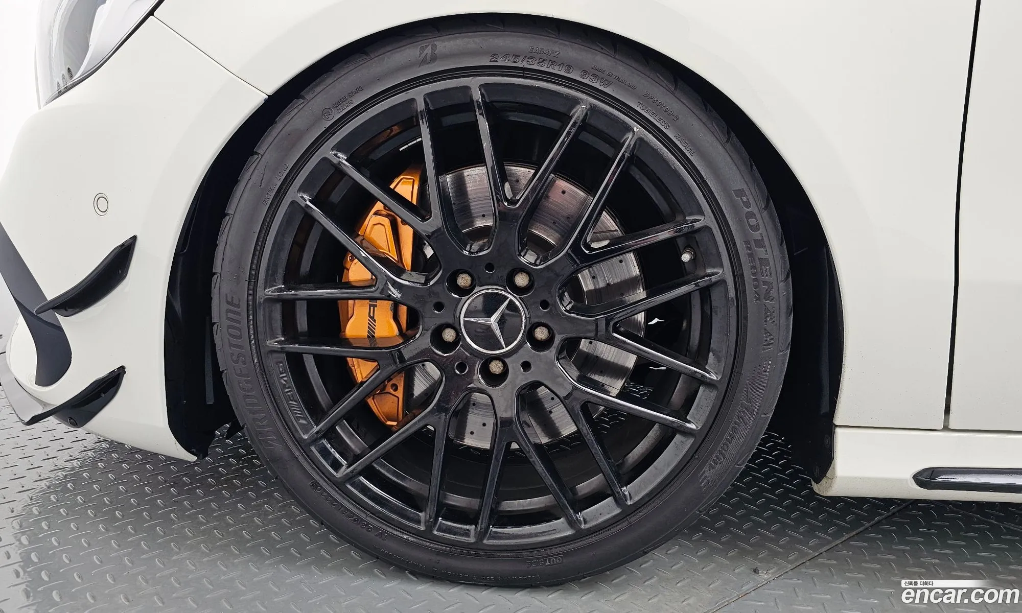 Mercedes-Benz A-Klasse A45 Amg 4Matic 2018 - фотография 16357298