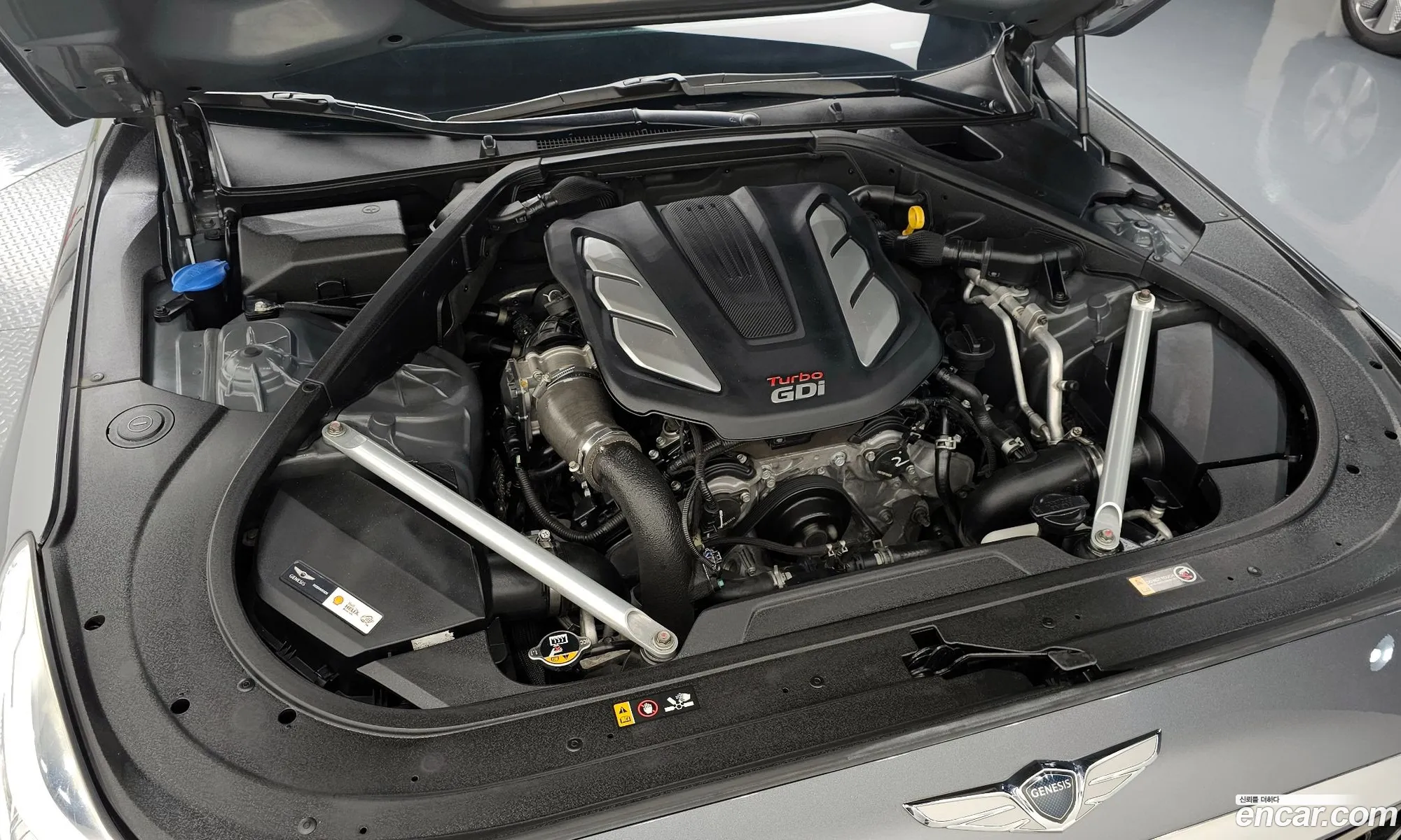 Genesis G90 I 33 T-Gdi Awd 2016 - фотография 624191