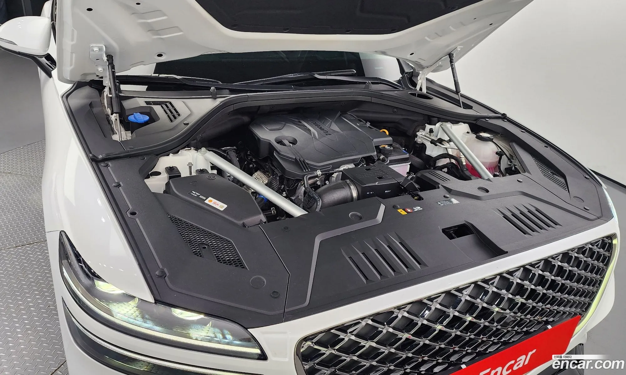 Genesis Gv70 25T Gasoline Awd 2023 - фотография 1022462