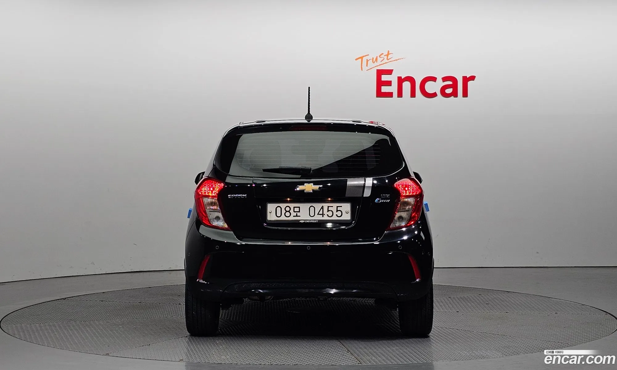 Chevrolet Spark Iv Perfect Black 2017 - фотография 8747226