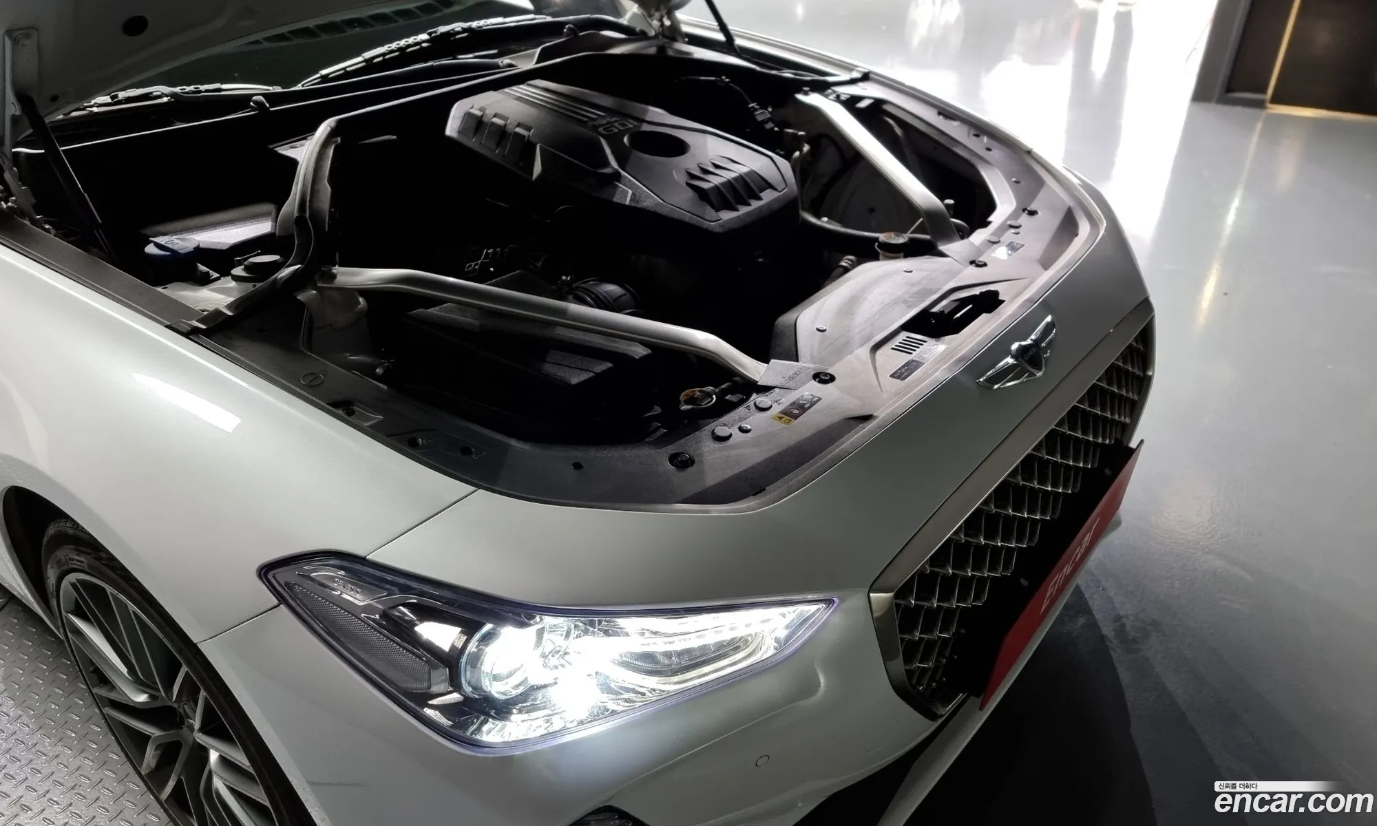 Genesis G70 I 20T 2018 - фотография 409098