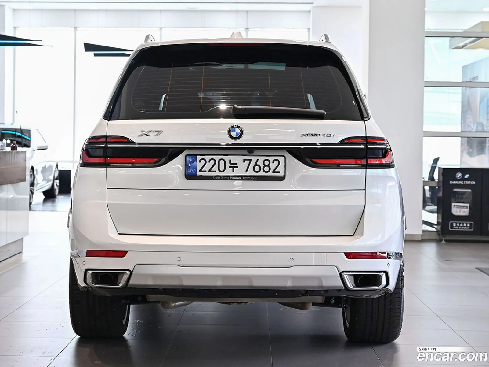 BMW X7 xDrive 40I Design Pure Excellence 6-Seater 2024 - фотография 18959347