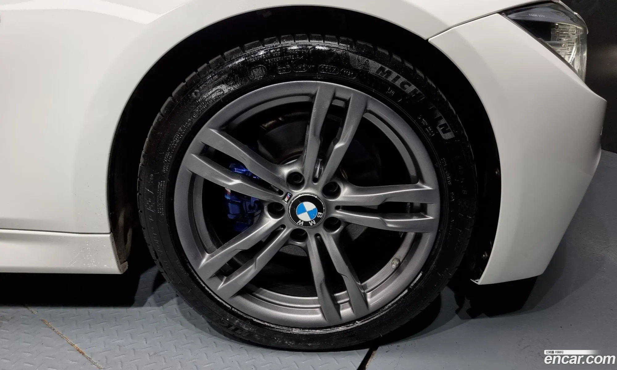 BMW 3Er 320I M Sports 2018 - фотография 18885637