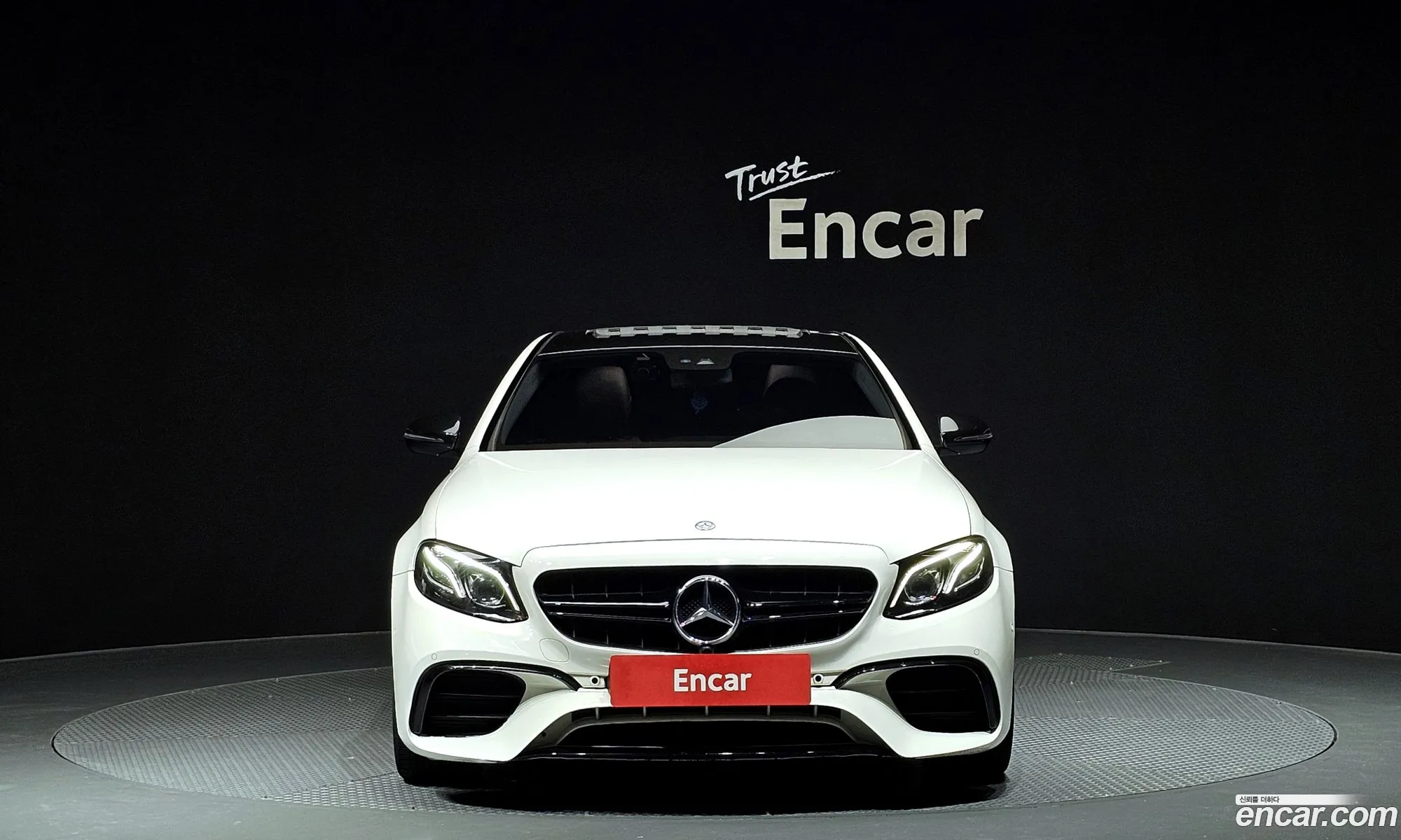 Mercedes-Benz E-Klasse E220D Avant Garde 2017 - фотография 16357284