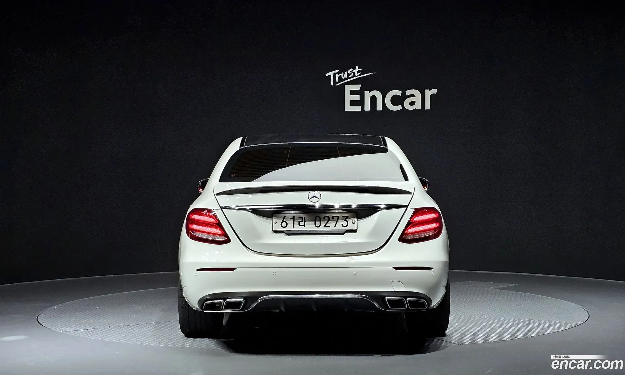 Mercedes-Benz E-Klasse E220D Avant Garde 2017 - фотография 16357285