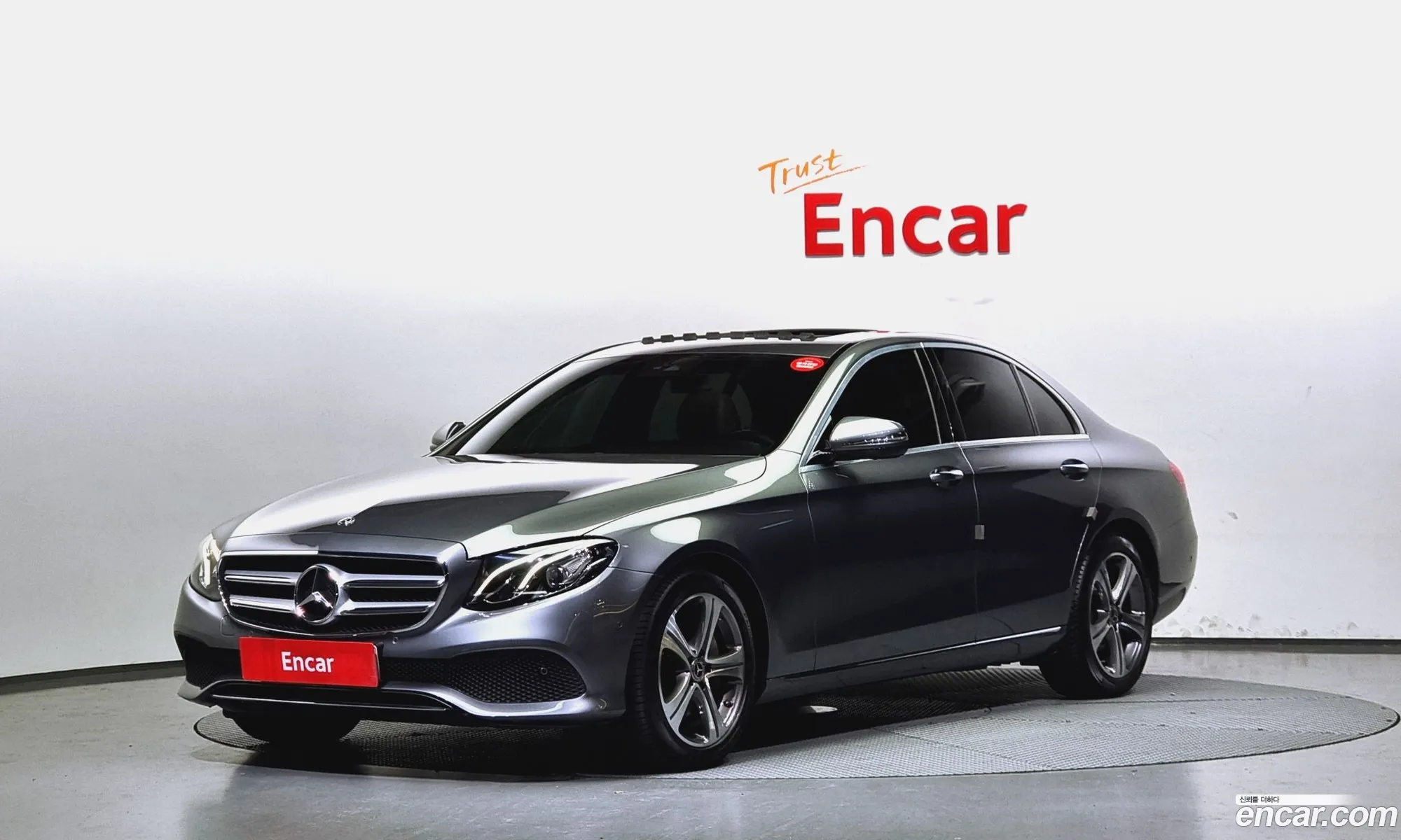 Mercedes-Benz E-Klasse V W213 S213 C238 E300 Avantgarde 2019 - фотография 16174750