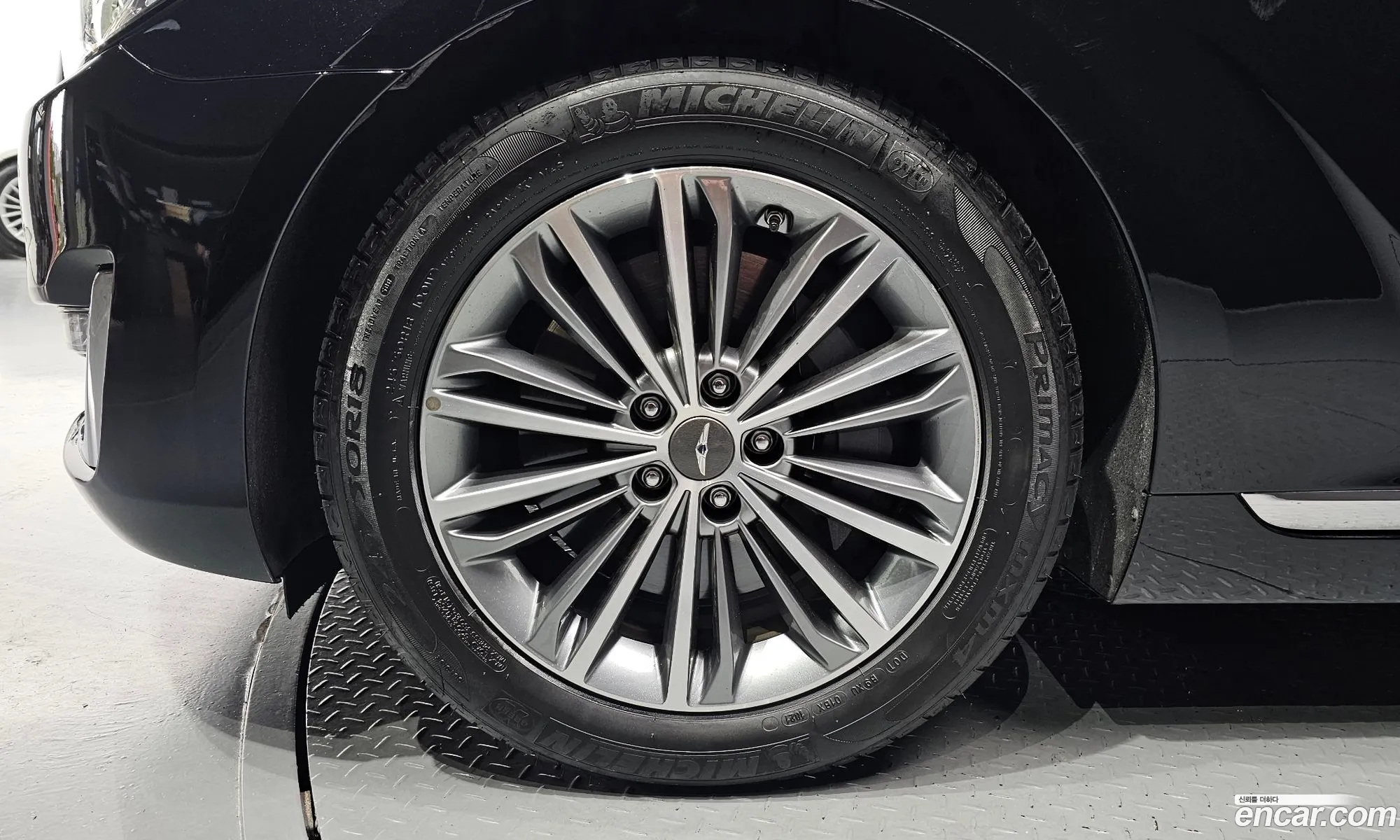 Genesis G90 I 38 Gdi Awd 2016 - фотография 992831