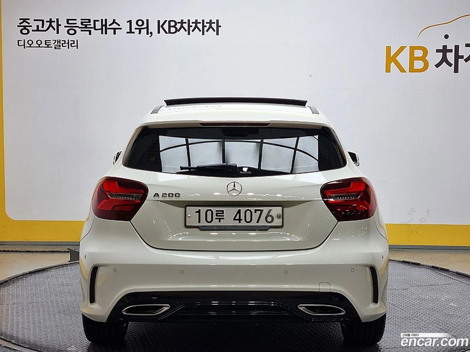 Mercedes-Benz A-Klasse A200 Amg Line 2018 - фотография 16353207