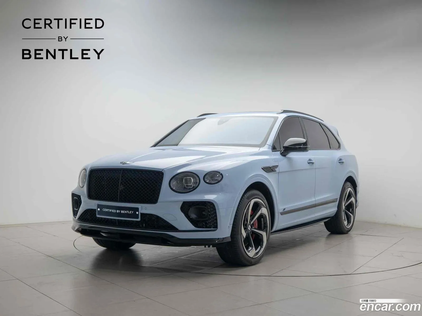 Bentley Bentayga 40 V8 S 2023 - фотография 14539722