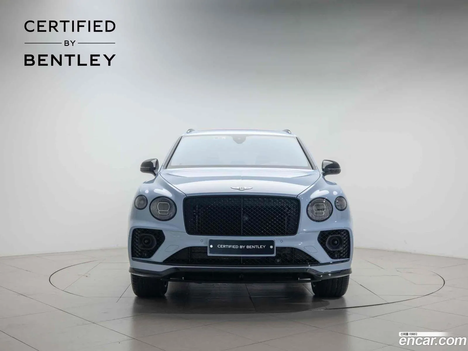 Bentley Bentayga 40 V8 S 2023 - фотография 14539724