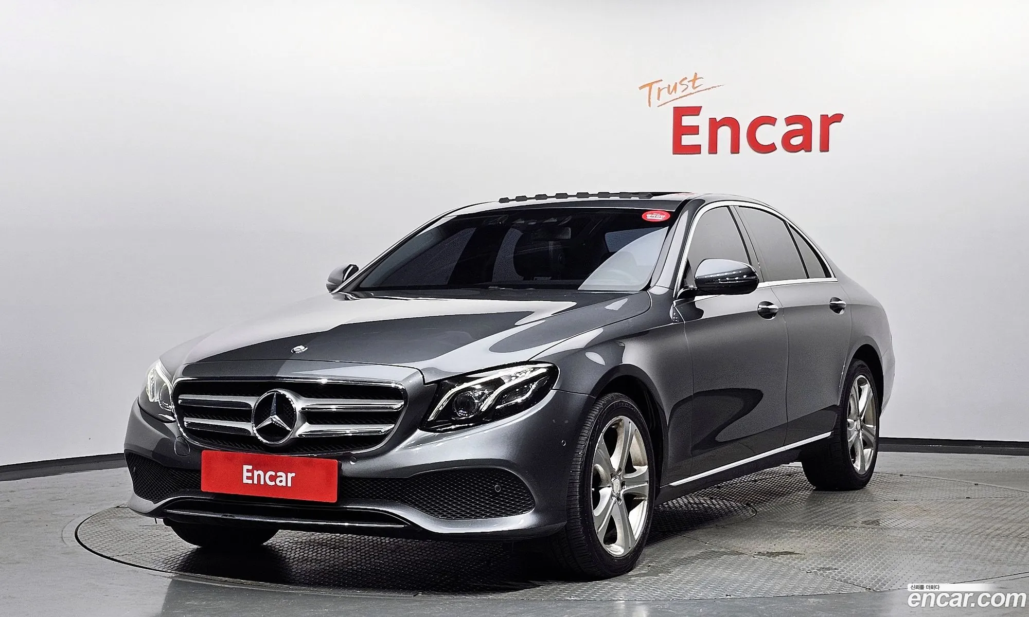 Mercedes-Benz E-Klasse E220D Avant Garde 2017 - фотография 16180841