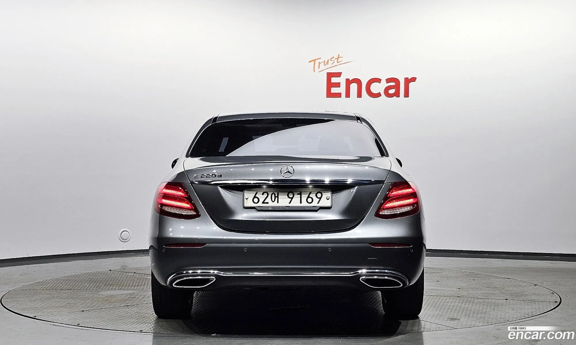 Mercedes-Benz E-Klasse E220D Avant Garde 2017 - фотография 16180844
