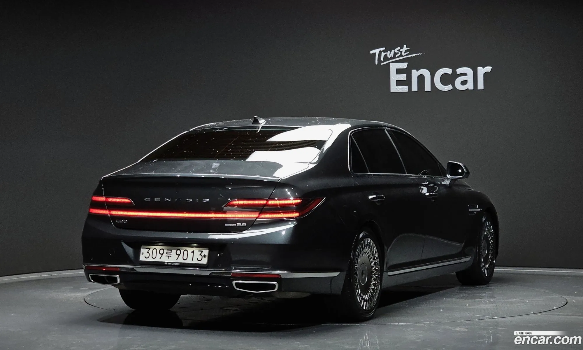 Genesis G90 I 38 Awd 2019 - фотография 632801