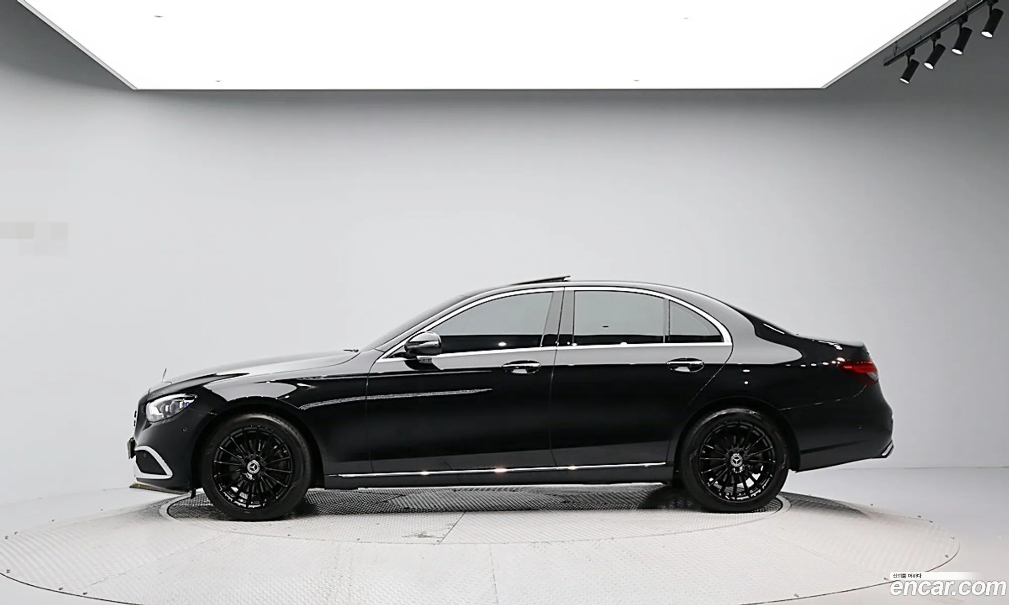 Mercedes-Benz E-Klasse V W213 S213 C238 E250 Exclusive 2021 - фотография 16353190