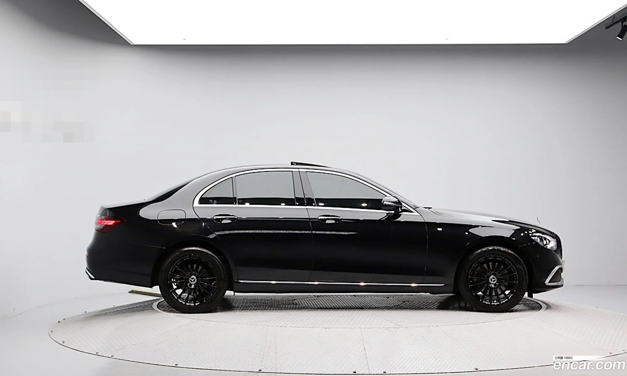 Mercedes-Benz E-Klasse V W213 S213 C238 E250 Exclusive 2021 - фотография 16353192