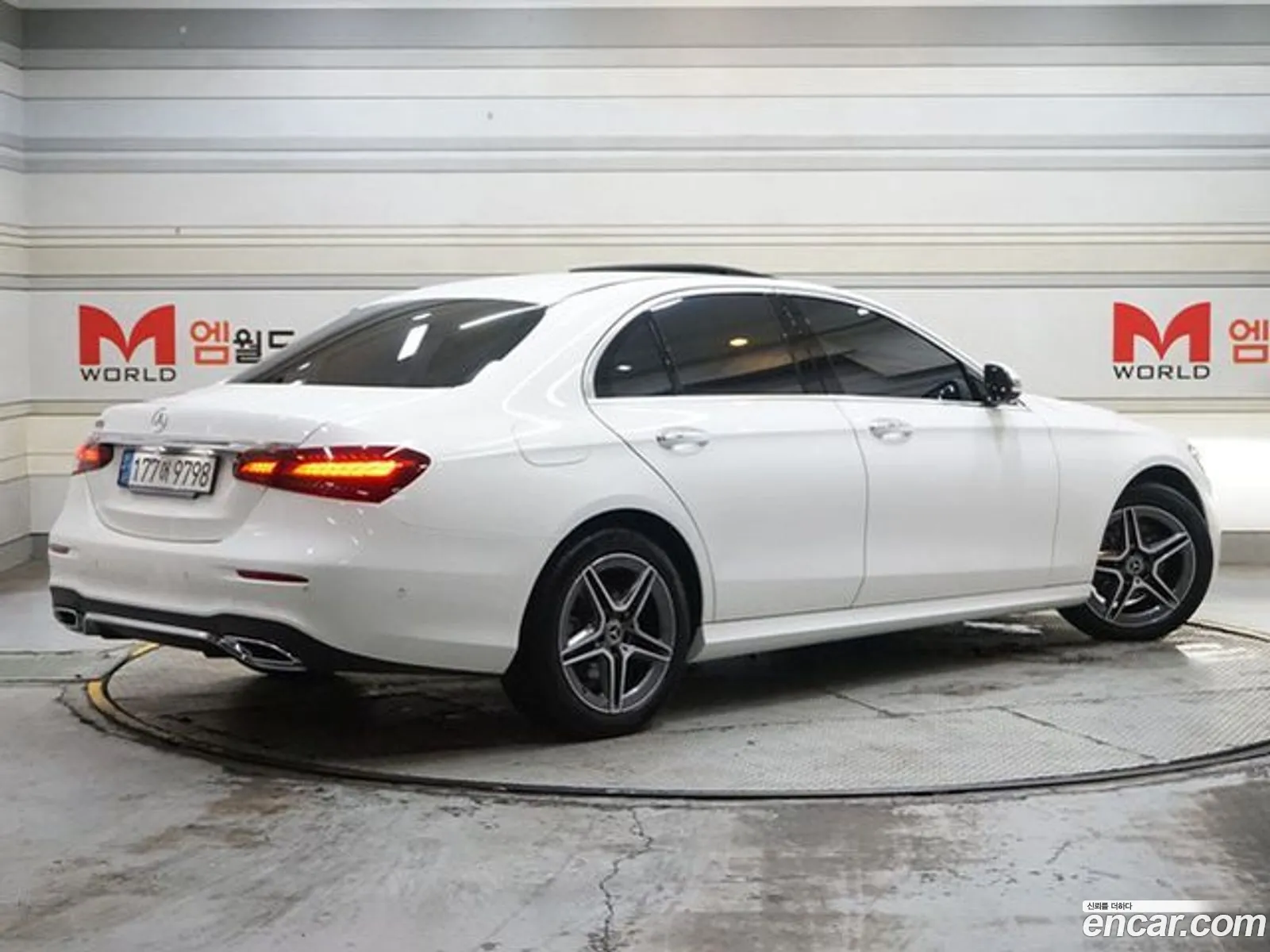 Mercedes-Benz E-Klasse E250 Amg Line 2023 - фотография 16174766