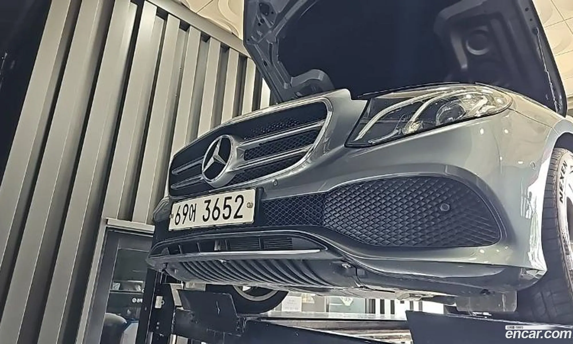 Mercedes-Benz E-Klasse E200 Avant Garde 2017 - фотография 16353202