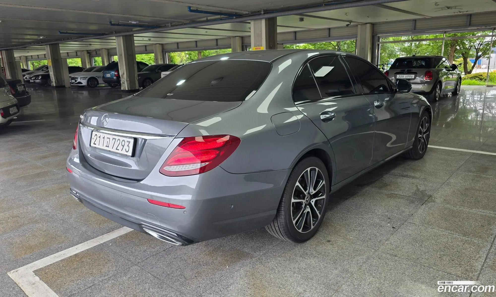 Mercedes E-Class W213 E250 Avantgarde - фотография 16180806