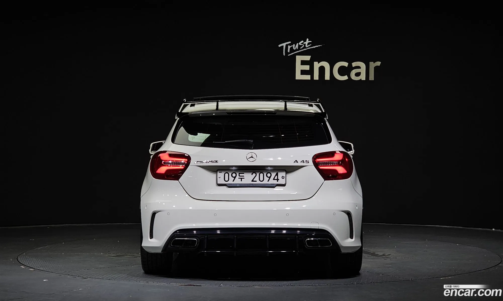 Mercedes-Benz A-Klasse A45 Amg 4Matic 2018 - фотография 15747935