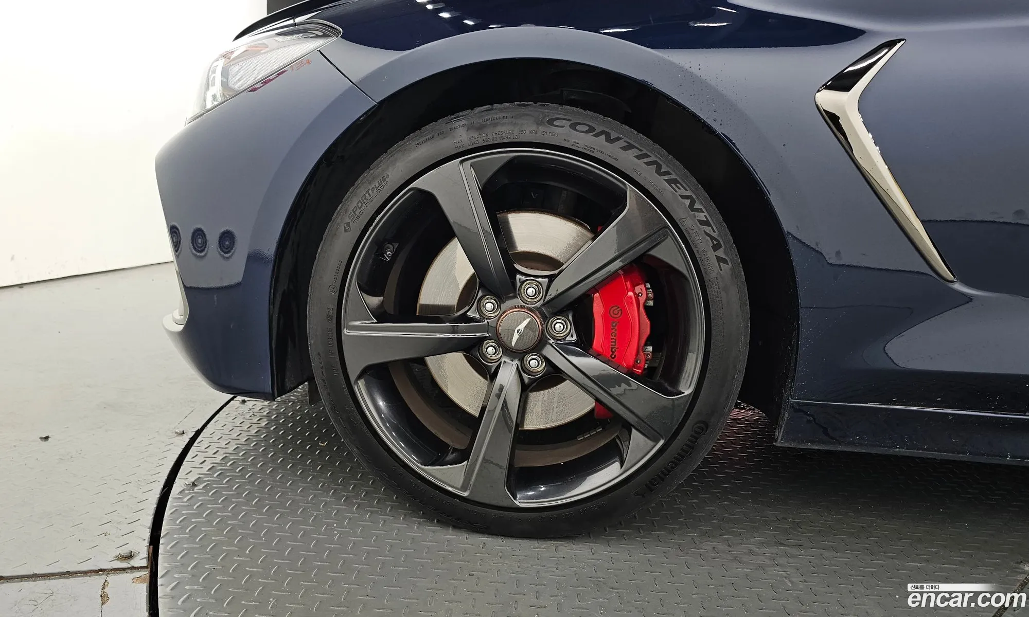 Genesis G70 I 33T Sports 2018 - фотография 600731