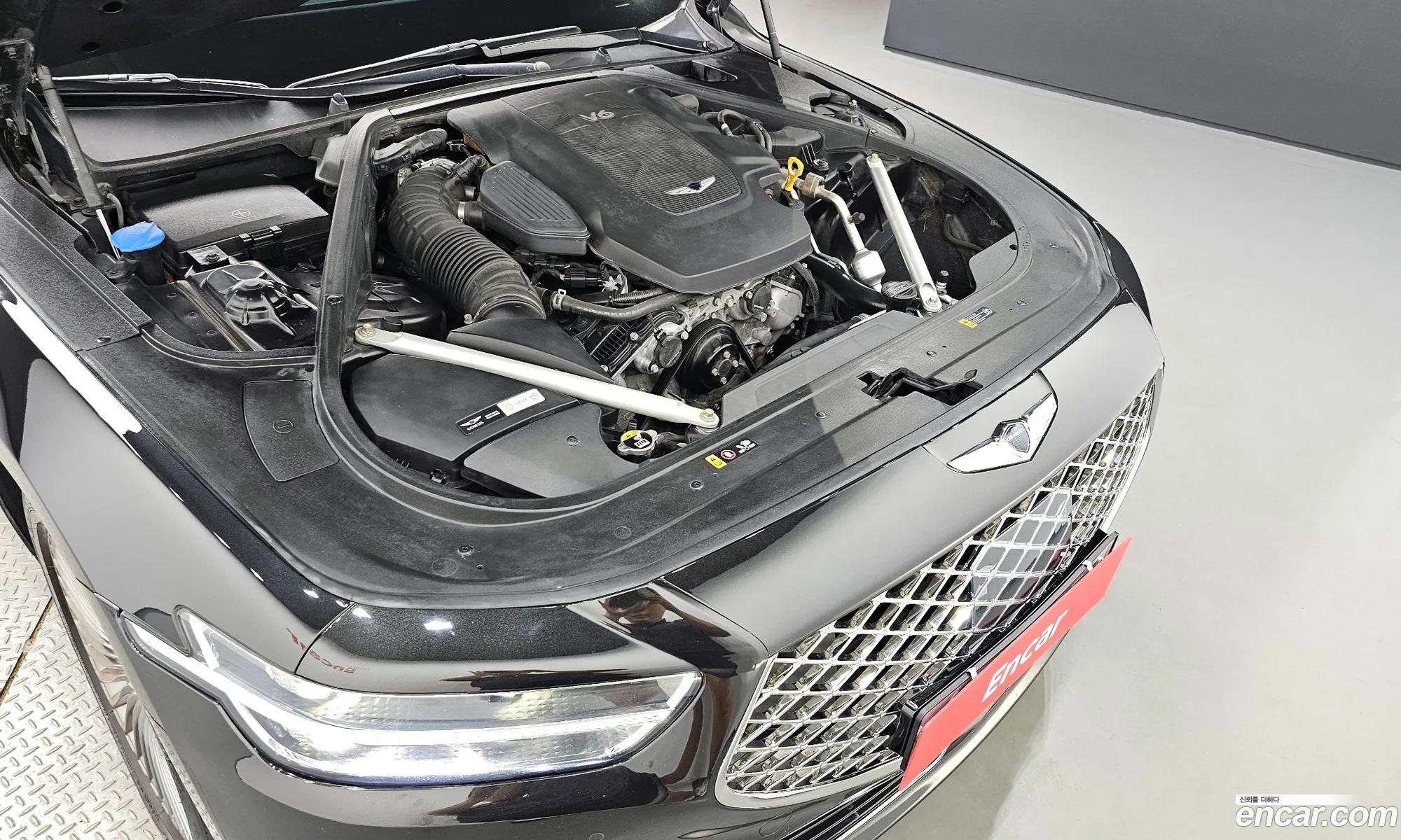 Genesis G90 I 38 Awd 2018 - фотография 422219