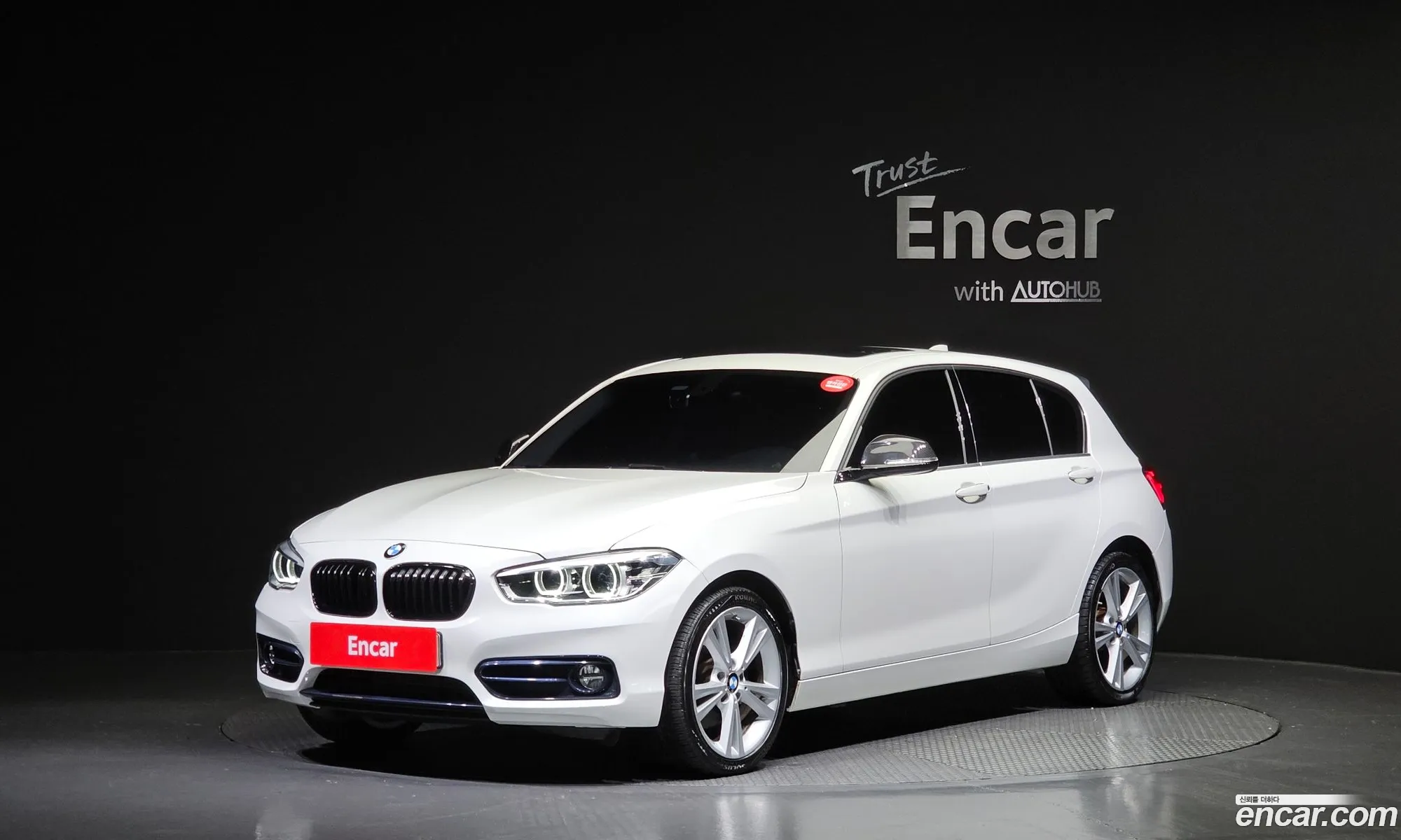 BMW 1Er 118D Sports Special Edition 5-Door 2019 - фотография 18337498