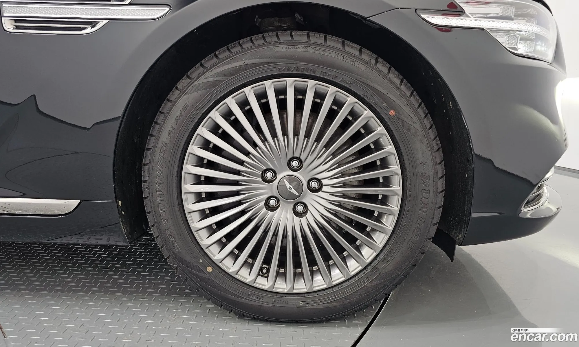 Genesis G90 I 38 Awd 2021 - фотография 653062