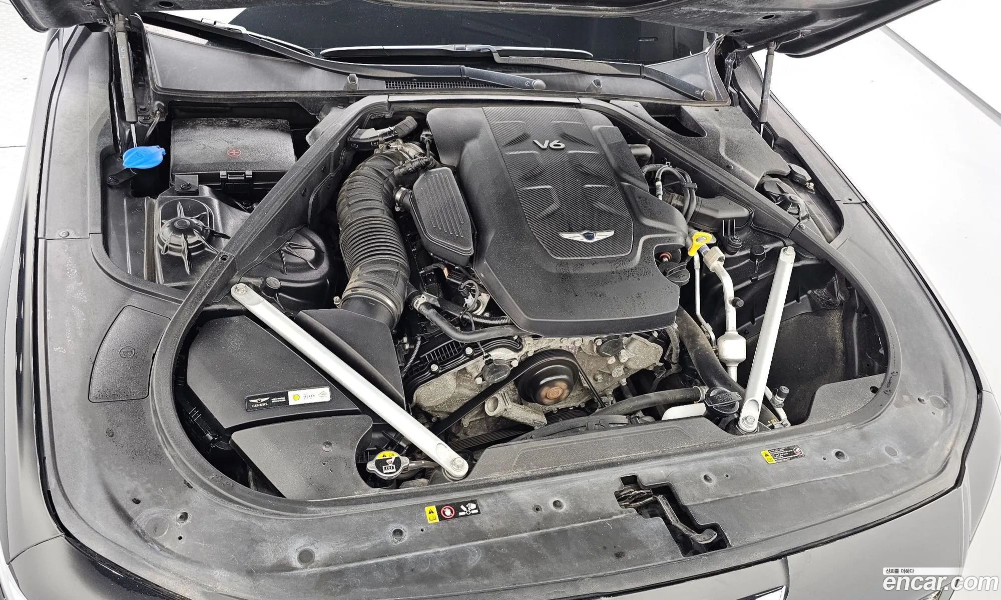 Genesis G90 I 38 Awd 2021 - фотография 653063