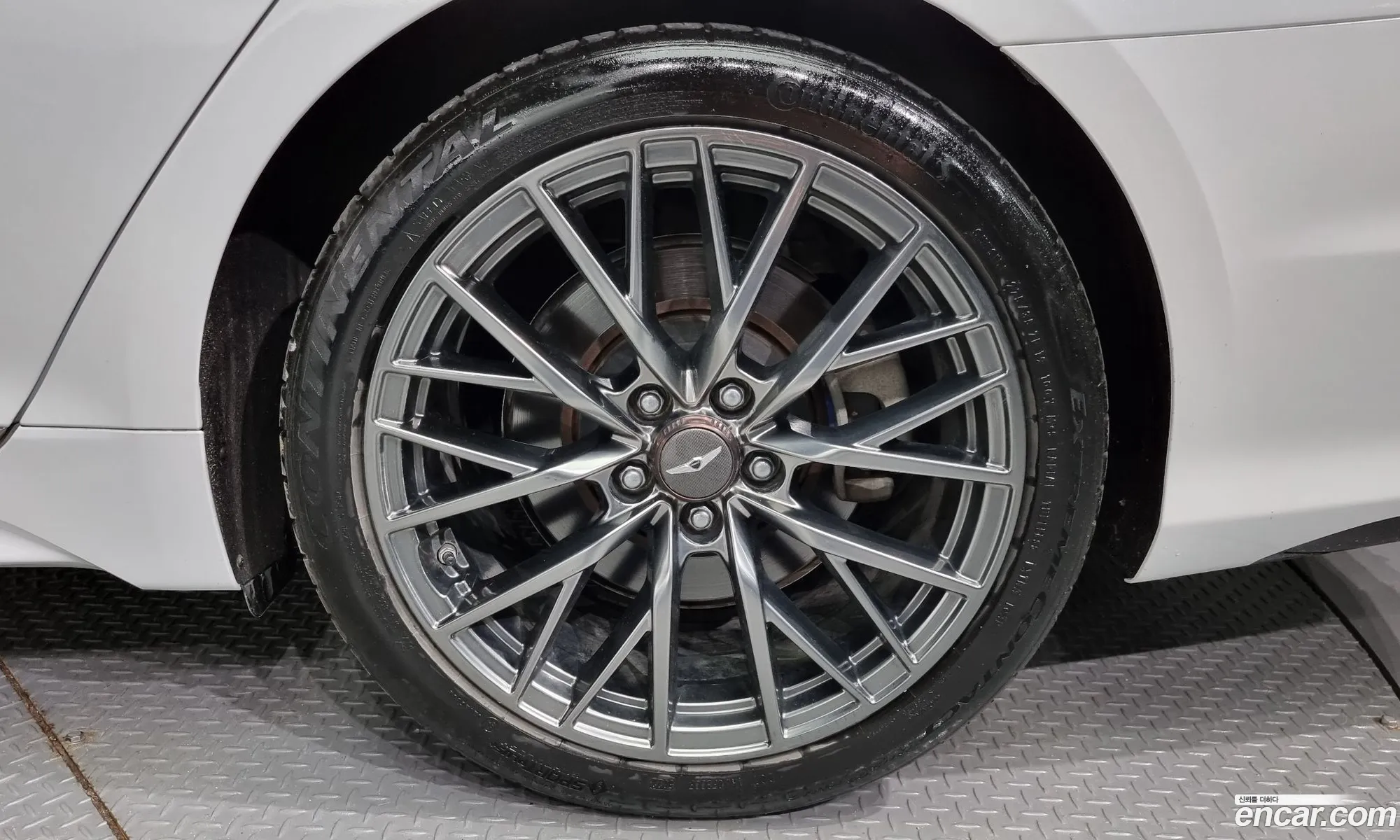 Genesis G80 I 33 T-Gdi Awd 2019 - фотография 600756