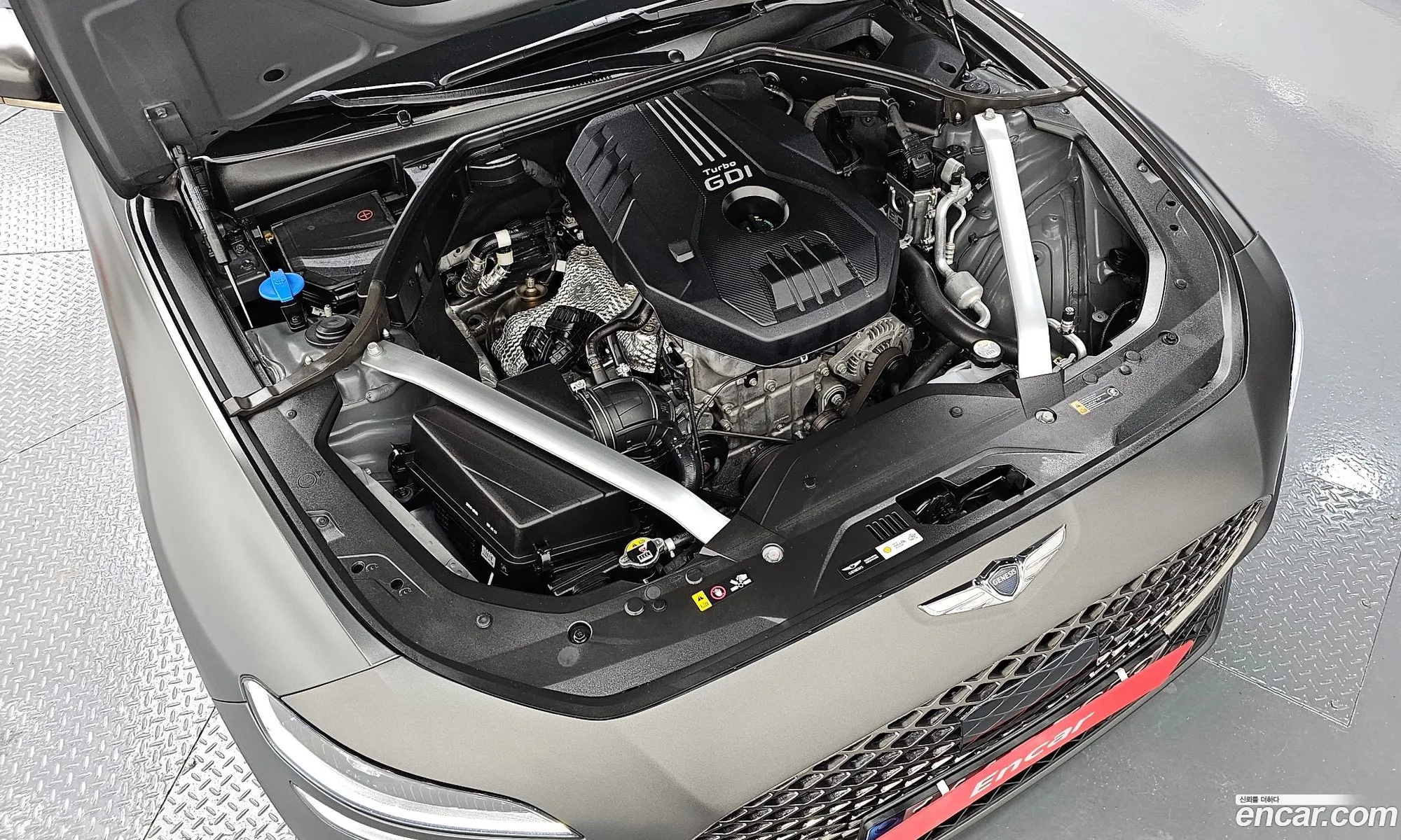 Genesis G70 Gasoline 20T 2Wd 2023 - фотография 611003