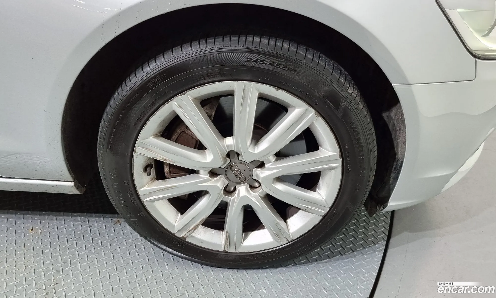 Audi A6 Iv C7 30 Tfsi Quattro 2012 - фотография 6685384