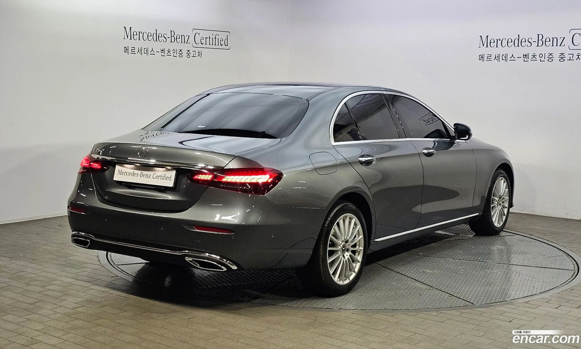 Mercedes-Benz E-Klasse V W213 S213 C238 E250 Exclusive 2022 - фотография 16157987