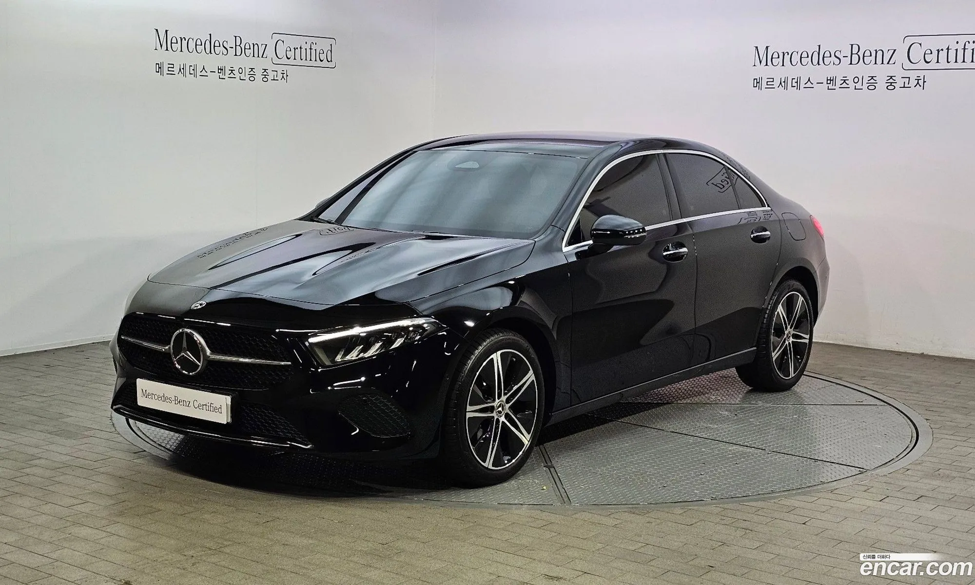 Mercedes-Benz A-Klasse A220 Sedan 2024 - фотография 16157974