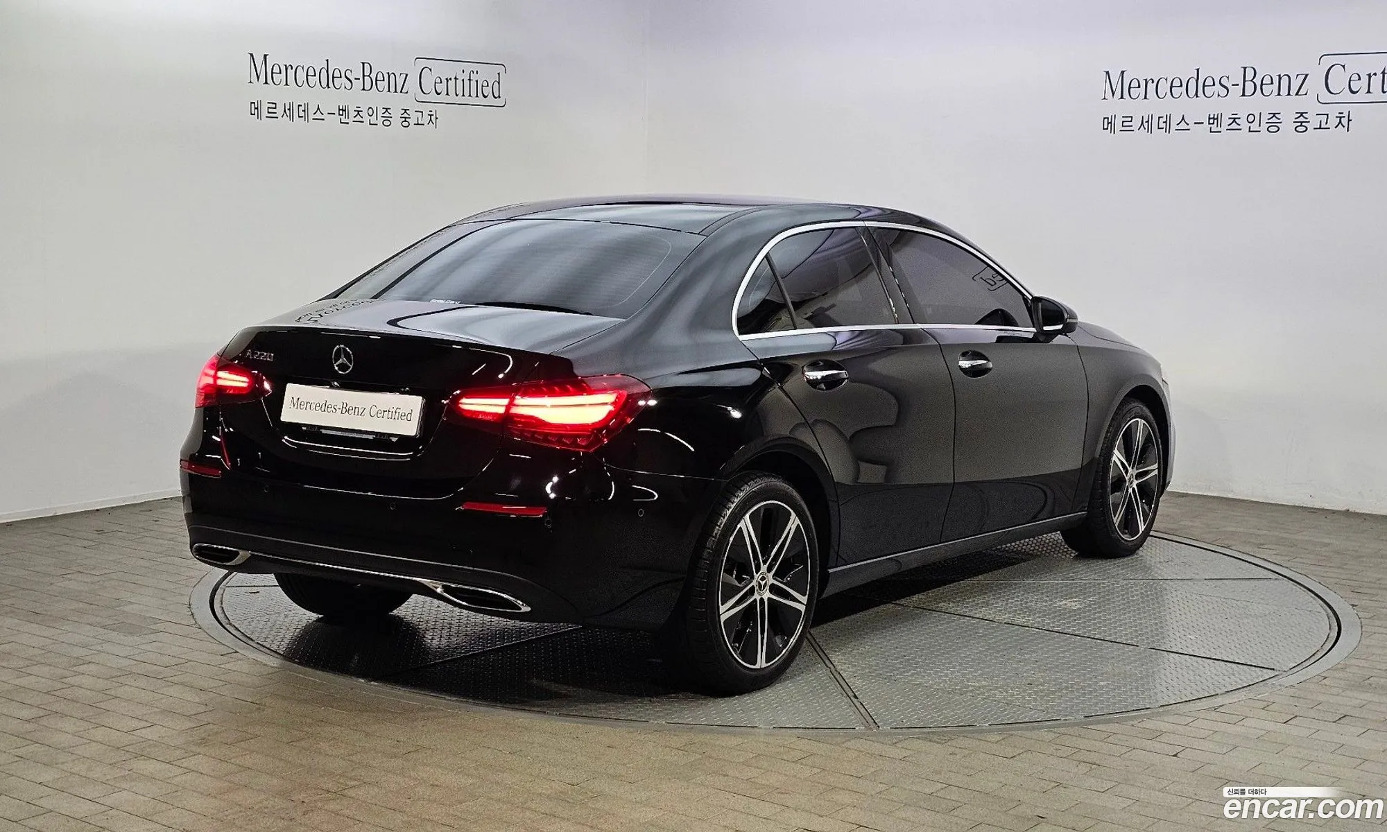 Mercedes-Benz A-Klasse A220 Sedan 2024 - фотография 16157975