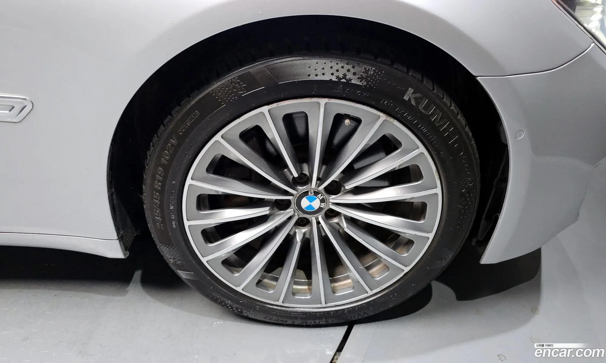 BMW 7Er V F01F02F04 750Li 2013 - фотография 17443043