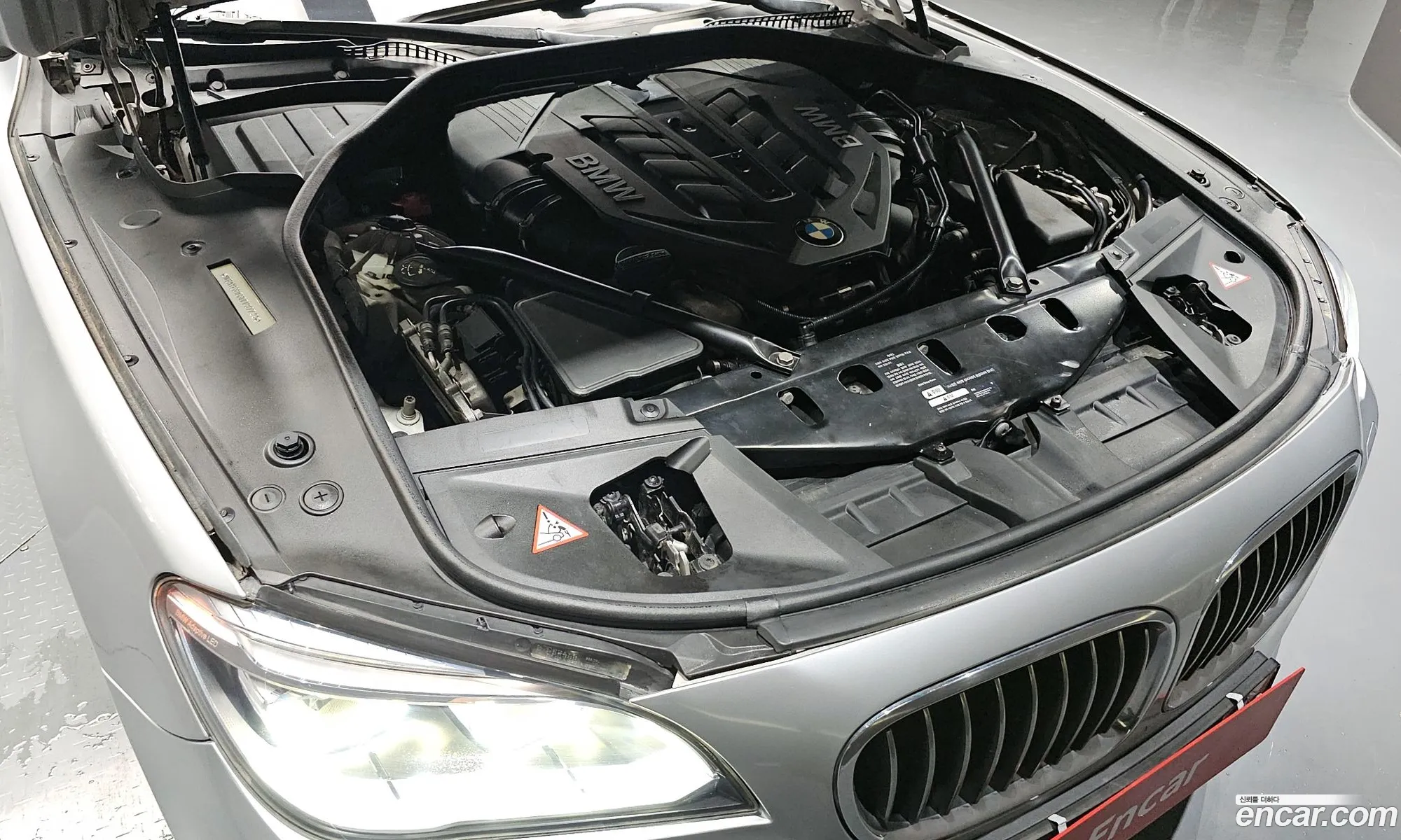 BMW 7Er V F01F02F04 750Li 2013 - фотография 17443044
