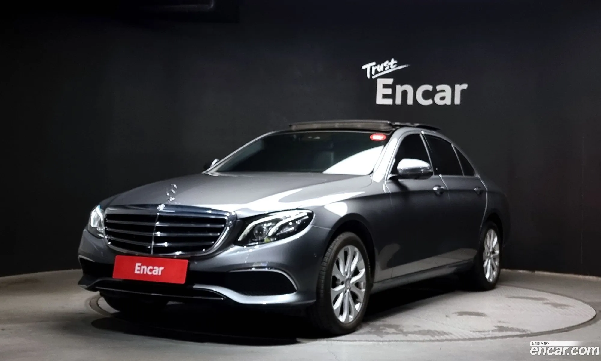 E-Class W213 E300 4Matic Exclusive - фотография 1056530
