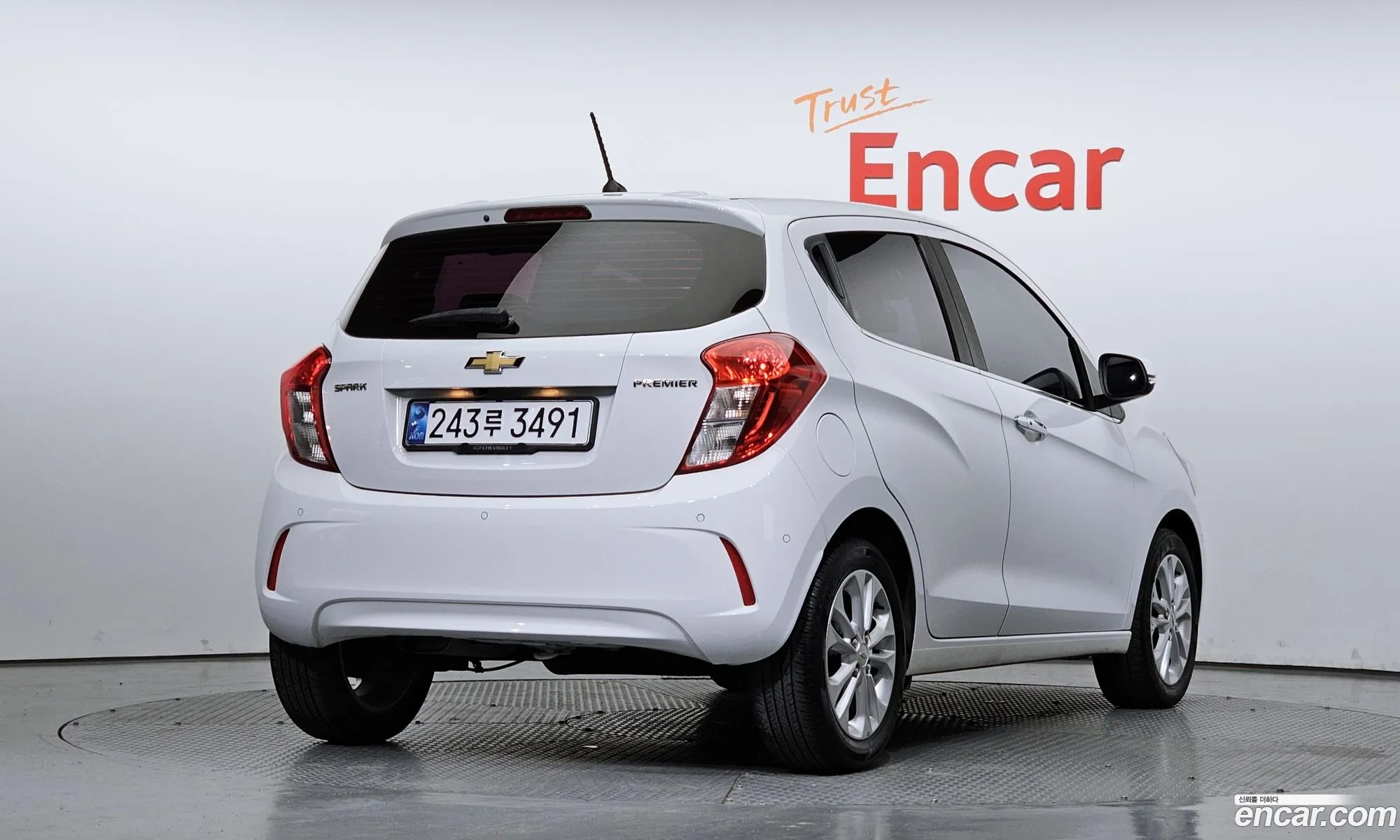 Chevrolet Spark Iv Premier 2019 - фотография 17235664