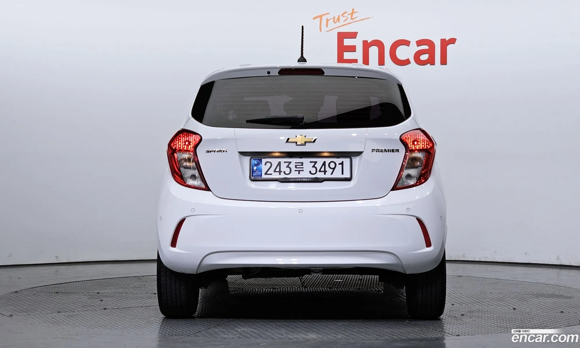 Chevrolet Spark Iv Premier 2019 - фотография 17235666
