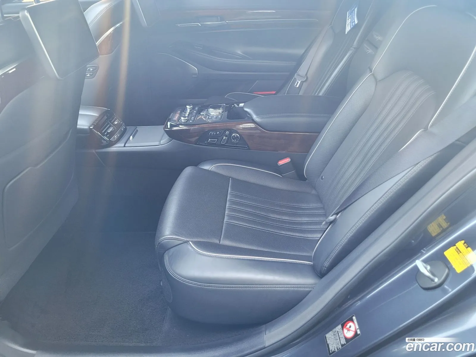 Genesis G90 I 50 Gdi Awd 2016 - фотография 634428
