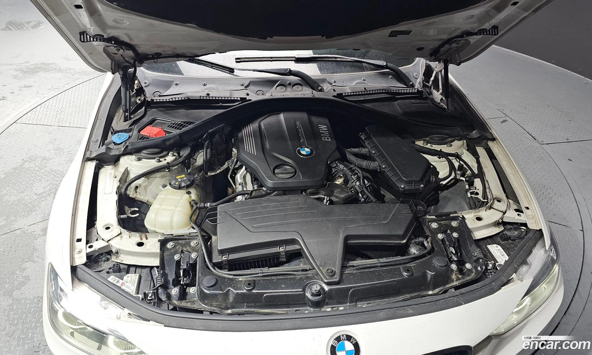 BMW 3Er Vi F3X 320D M Sports 2016 - фотография 18388777