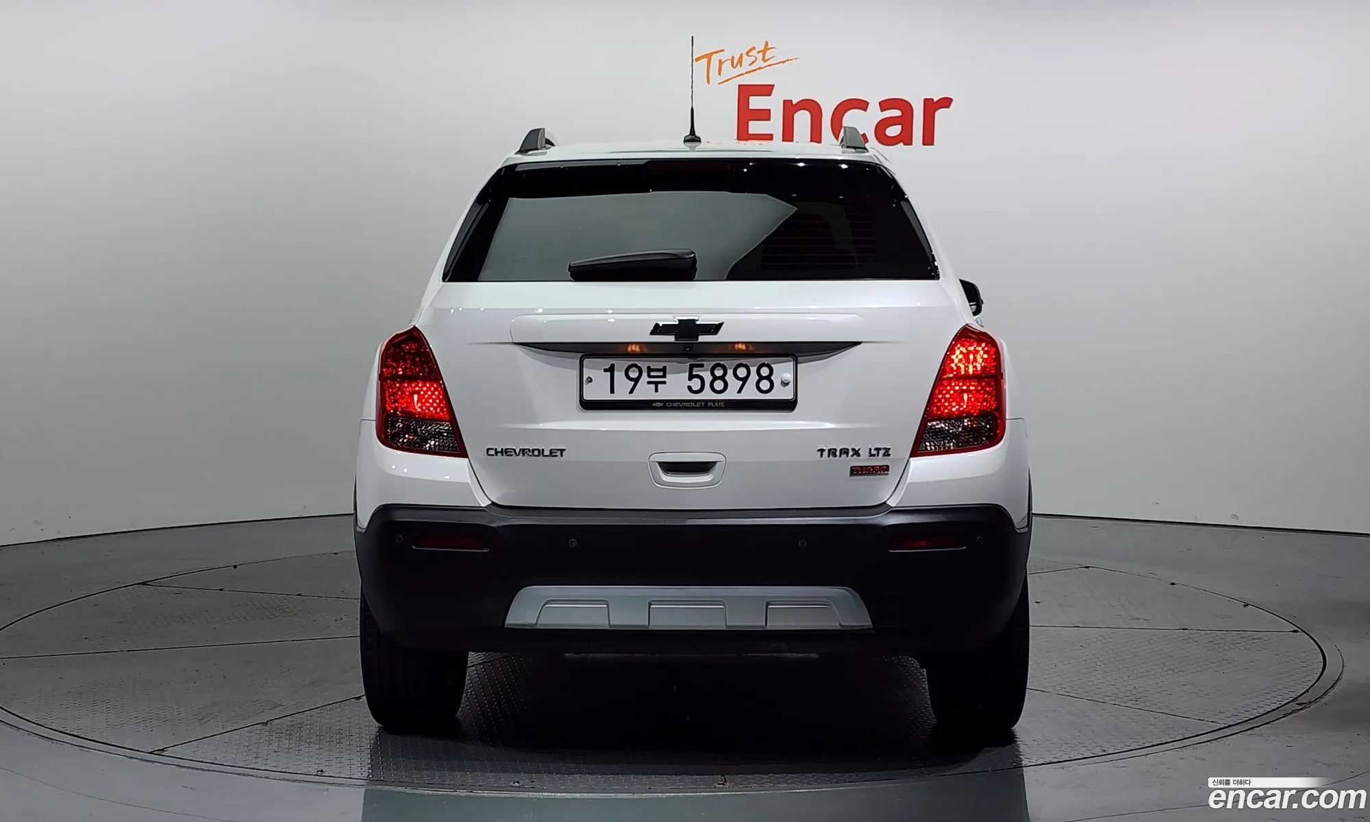 Chevrolet Trax I 14 Ltz 2015 - фотография 8748156