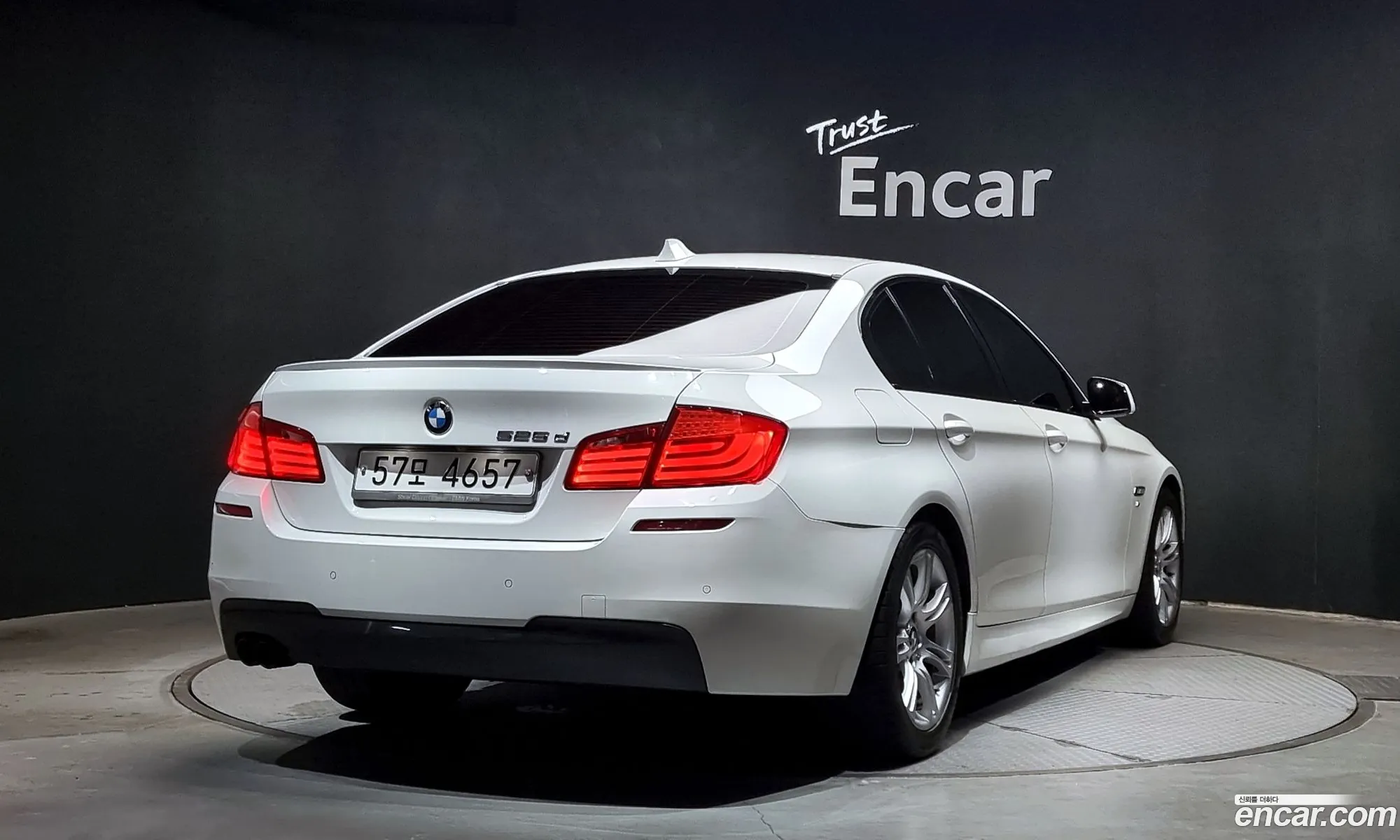 BMW 5Er Vi F10F11F07 520D M Sports 2013 - фотография 18337487