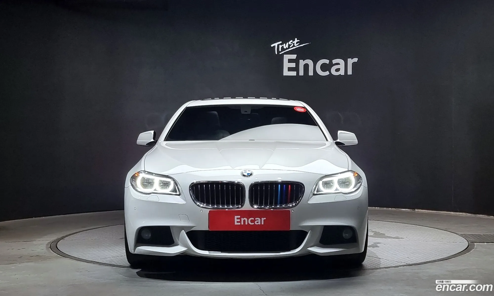 BMW 5Er Vi F10F11F07 520D M Sports 2013 - фотография 18337488