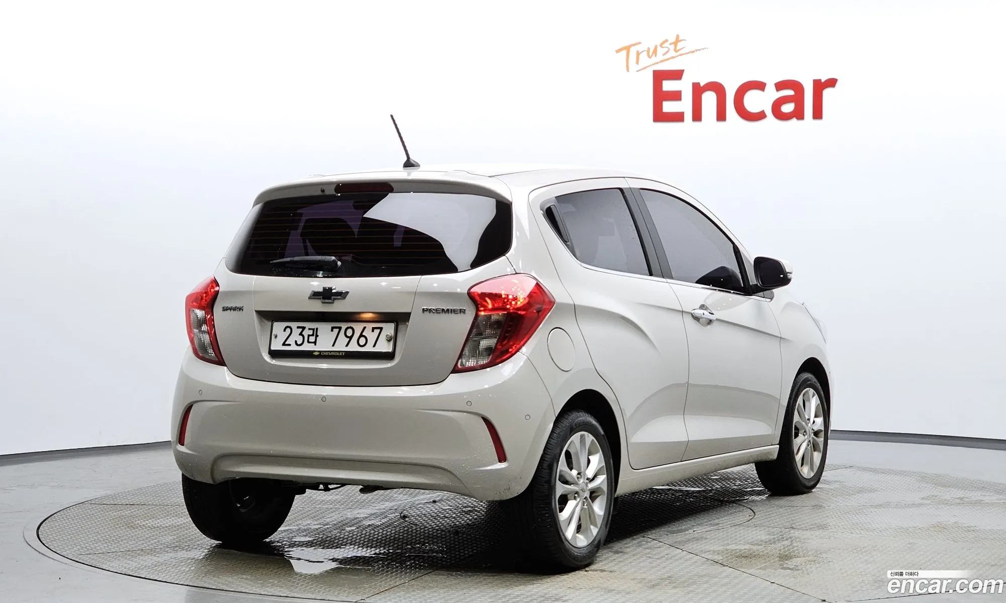 Chevrolet Spark Iv Premier 2018 - фотография 8544299