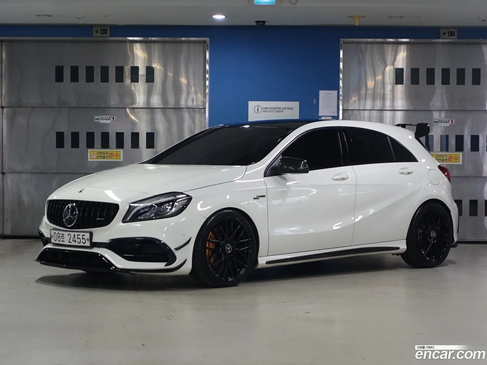 Mercedes-Benz A-Klasse A45 Amg 4Matic 2018 - фотография 16180792