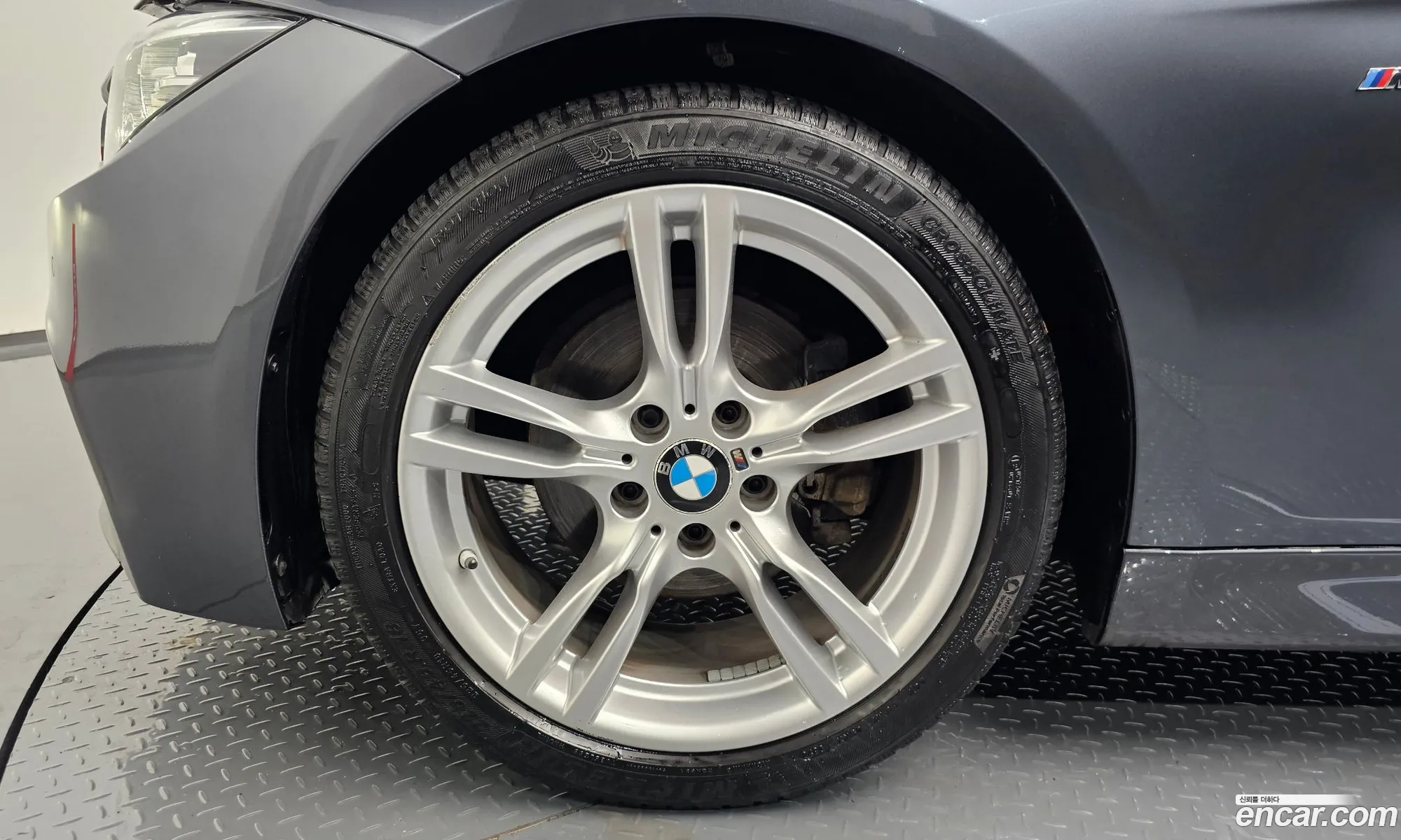 BMW 3Er 330I M Sports Shadow 2018 - фотография 17940106