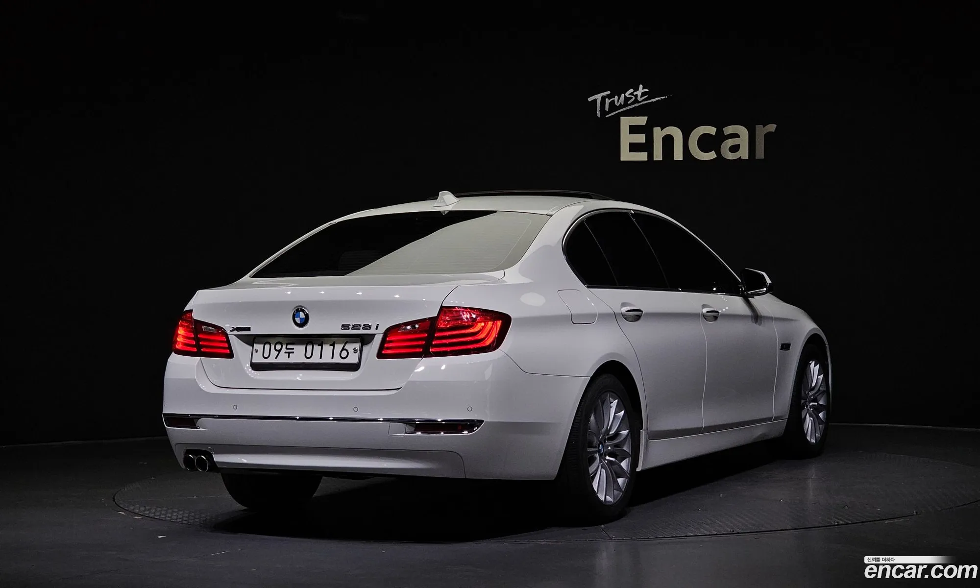 BMW 5Er Vi F10F11F07 528I Luxury 2015 - фотография 18000235