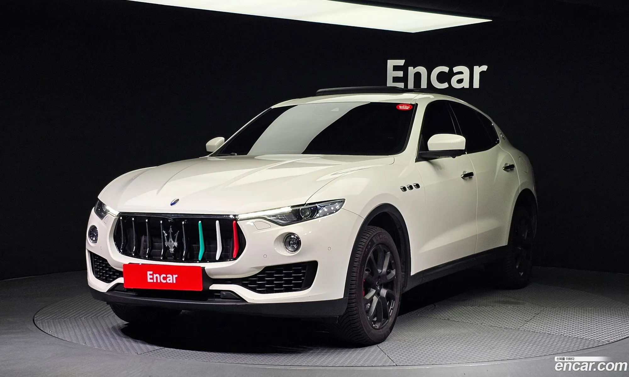 Levante 30 Diesel Awd Premium - фотография 4160233