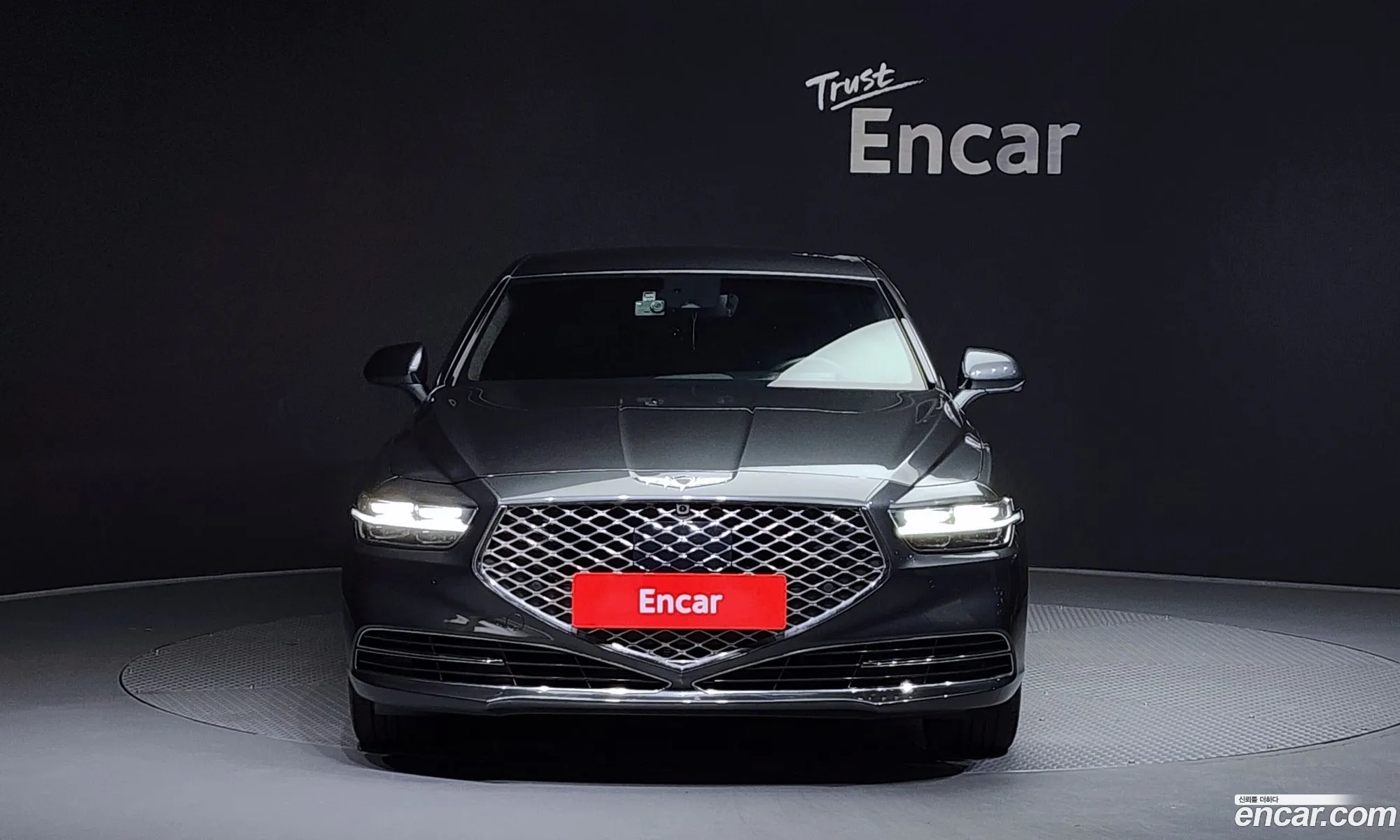 Genesis G90 I 38 Awd 2019 - фотография 613212